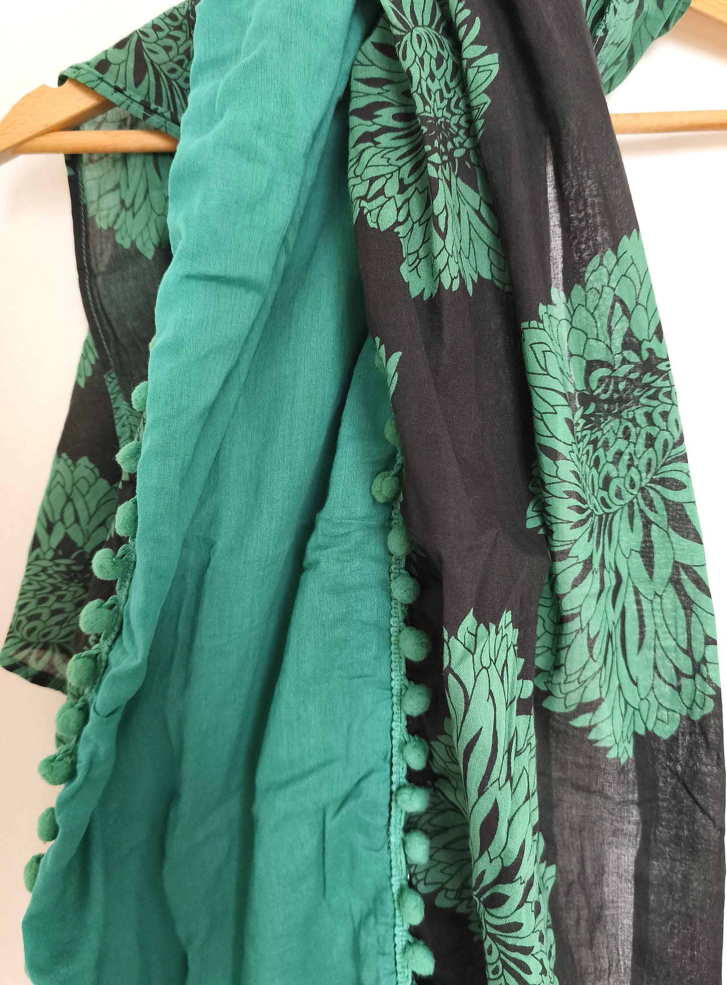Chèche vert et noir