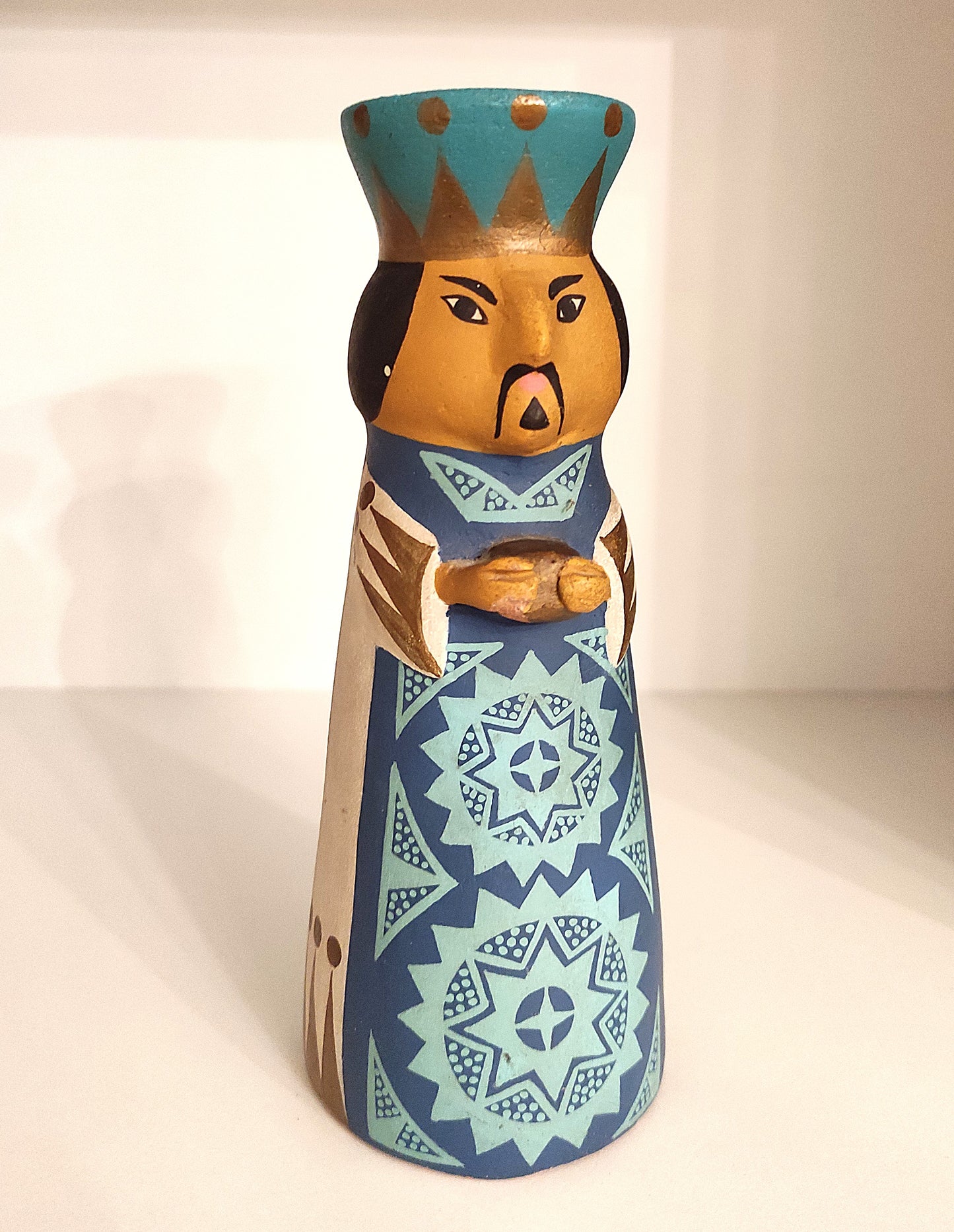 Rois mages en terre cuite