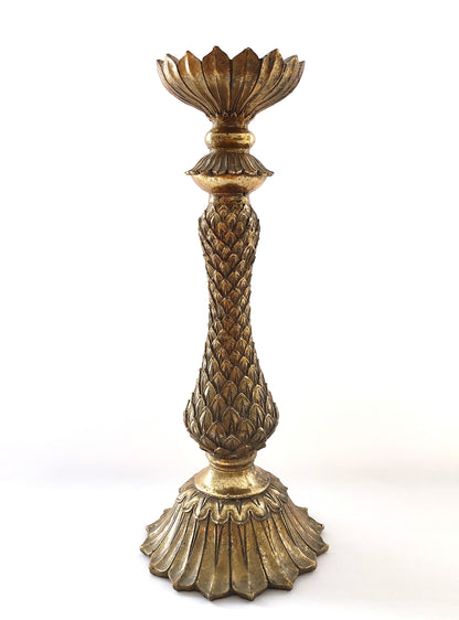 Chandelier doré et patiné