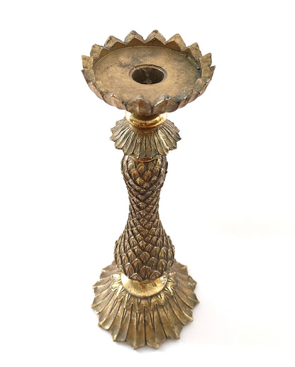 Chandelier doré et patiné