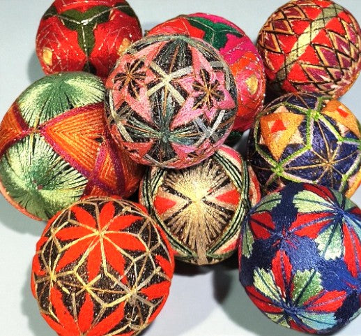 Temari, l'art du fil et du voeu - les grandes